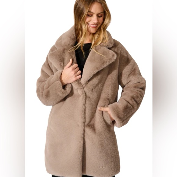 Cozy Tan Teddy Jacket for Women - Picture 1 of 12